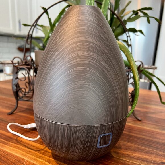 SALE! Sharper Image Aromatherapy Misting Diffuser - Picture 3 of 7